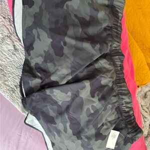 Old Navy Gray Camo Athletic Shorts